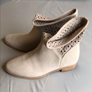 Michael Kors suede size 6 booties